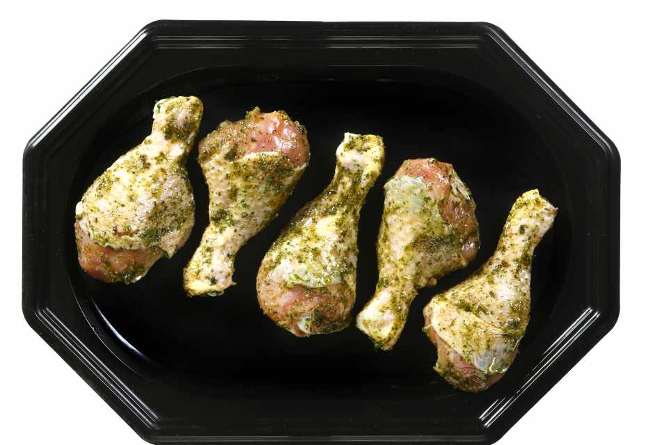 Viščiukų blauzdelės laukinių česnakų marinate