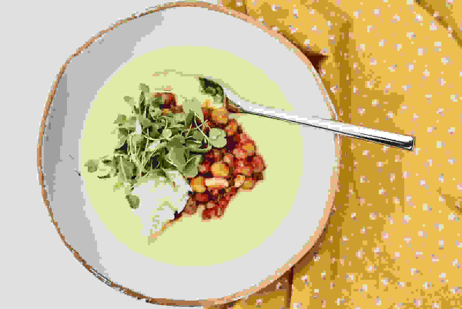 Polenta ar tomātu mērci