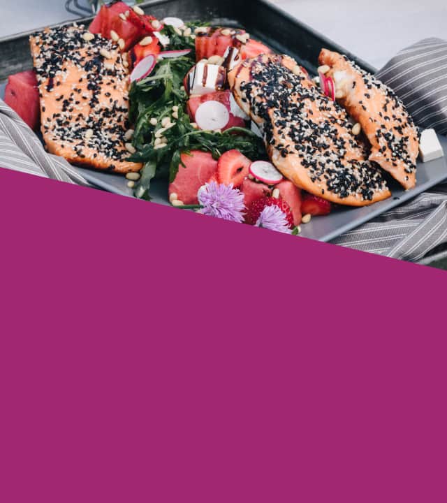 Grillitud lõhe värske arbuusisalatiga